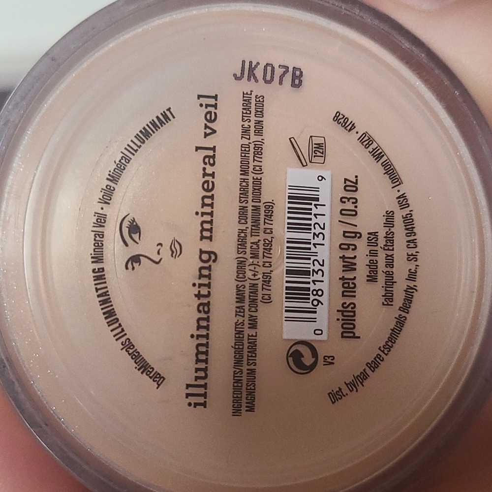 💙BareMinerals illuminating mineral veil